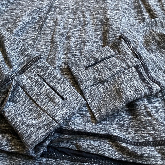 Lululemon active top - Picture 6 of 6